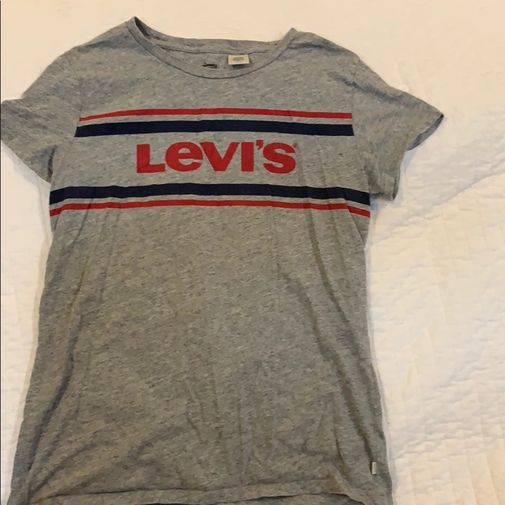 Levi’s T-shirt